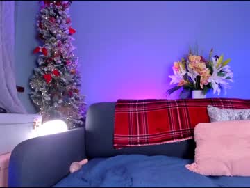 hot cam girl littlee33 image #3889919