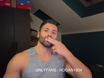 hot cam man rogan1604 image #2704366