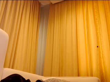 hot cam girl aveksmr image #3225698