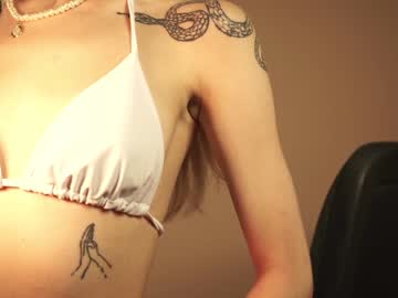 hot cam girl cuteelsa_ image #3250979
