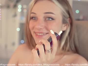 hot cam girl mia_milagros image #1474583