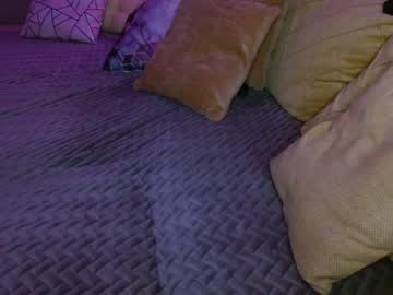 hot cam girl juicy_peach88 image #2509205