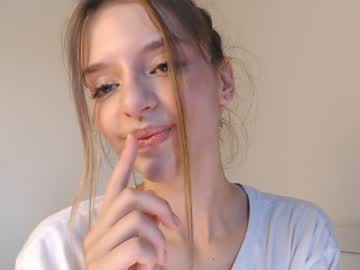 hot cam girl lesi_moon image #3312195