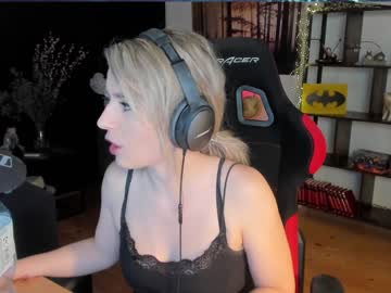 hot cam girl kimilee22 image #3156972