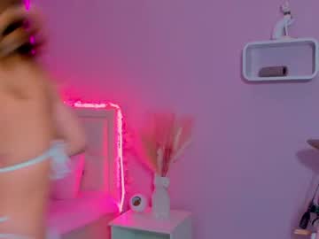 hot cam girl killer_face image #2046075