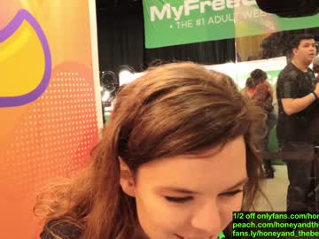 hot cam couple honeyand_thebear image #200090