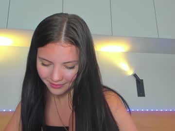 hot cam girl sweetie_karoline image #1910907
