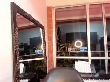 hot cam girl nicolemanson image #3637688