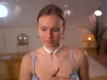 hot cam girl chillwithkira image #2583748