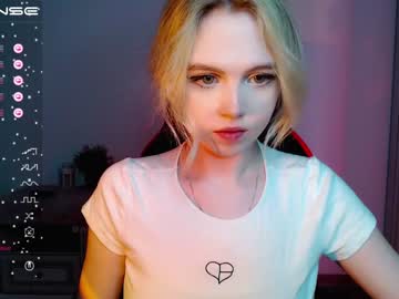 hot cam girl small_blondee image #2531871