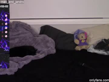 hot cam couple mari_and_jandro image #187508