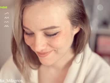 hot cam girl mia_milagros image #3512584