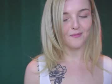 hot cam girl lucydelovely image #3845053