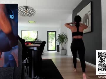 hot cam girl miiiawallace image #1904823