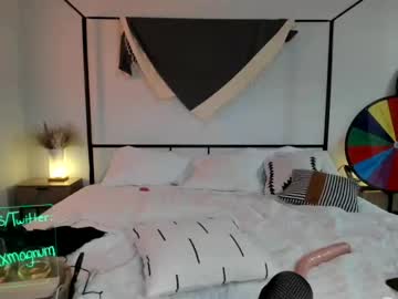 maxxxmagnum hot cam