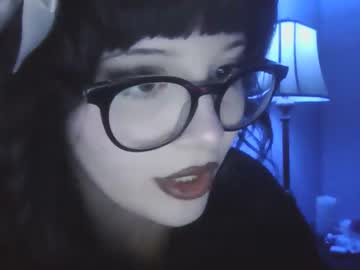 hot cam girl lottiepoppie image #4093164