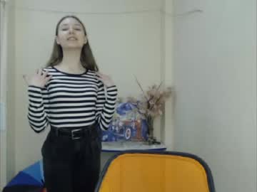 hot cam girl vivien_leight image #2567900