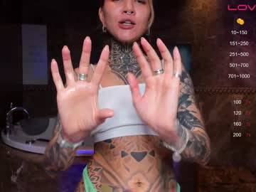 hot cam girl nickyneck image #2445817