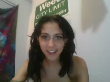 hot cam girl lilfallingangel image #3173963