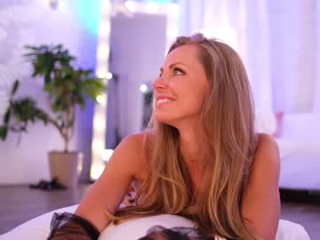 hot cam girl eva_fashionista image #3311506