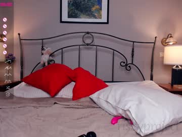 hot cam girl riskyproject image #3069113