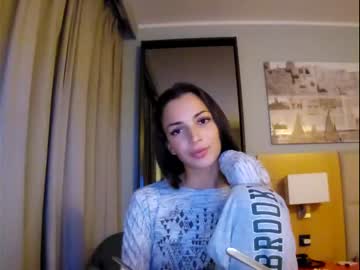 hot cam girl toocutetohandle image #1779481
