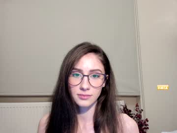hot cam girl snowww_white image #2300230
