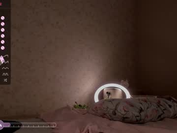 hot cam girl bzzzme image #3932430