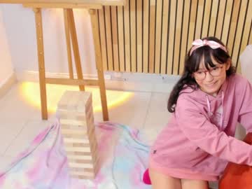 hot cam girl little_effy18 image #2519231