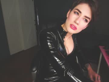 hot cam girl aynmarie image #3833345