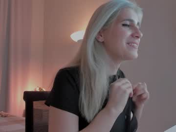 hot cam girl whitewidooowww image #529912