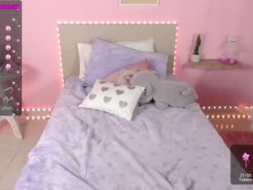 hot cam girl little_effy18 image #1023691