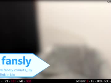 hot cam girl its_lily image #2438768