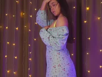 hot cam girl helenmoors image #3311030
