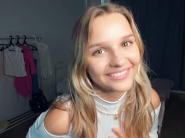 hot cam girl melissakissaa image #3375854