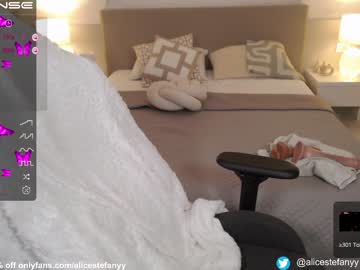 hot cam girl smileyouarehere image #3297272