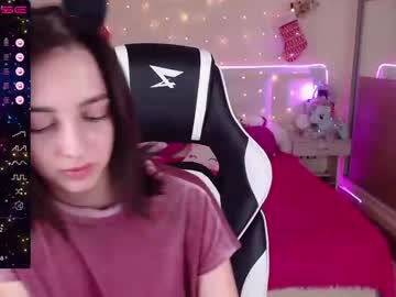 hot cam girl queen_kitty1818 image #2246369