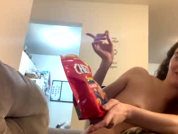 hot cam girl kylieexoxoxo2432 image #4069491