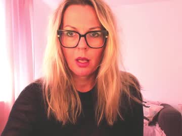 esmimilf hot cam