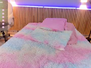 hot cam girl little_effy18 image #4305852