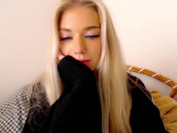hot cam girl pervyblonde image #1189272
