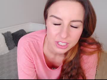 hot cam girl emerald_kittycat image #2345569