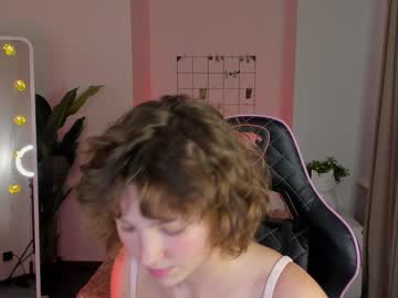 hot cam girl cherry_lea_ image #3591981