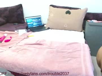 hot cam couple bouncingb00bs image #4434264