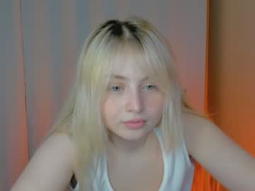 hot cam girl shy_blondiee image #2438636