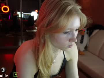 hot cam girl bestblondiiecb image #4539842