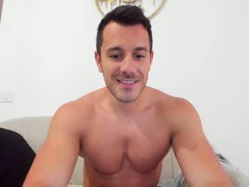 hot cam man roberto4ever image #2883786