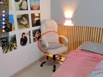 hot cam girl little_effy18 image #4153166