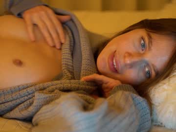 hot cam girl ellaa91 image #605182