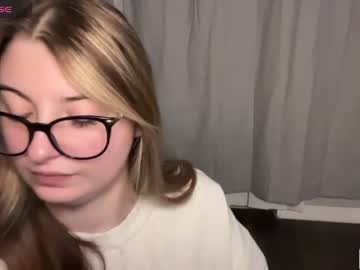 hot cam girl fantasyella image #3571899